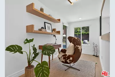 14348 Roblar Pl, Sherman Oaks, CA 91423 - Photo 37