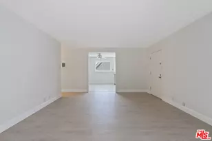 64 Eagle Point, Irvine, CA 92604 - Photo 5