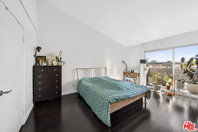 9034 Willis Ave #14, Los Angeles, CA 91402 - Photo 9