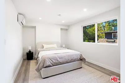 6900 Treasure Trl, Los Angeles, CA 90068 - Photo 23