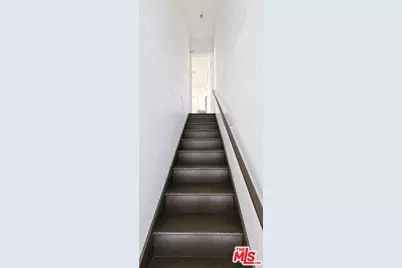 905 Sanborn Ave, Los Angeles, CA 90029 - Photo 25