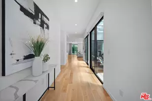1058 S Plymouth Blvd, Los Angeles, CA 90019 - Photo 9
