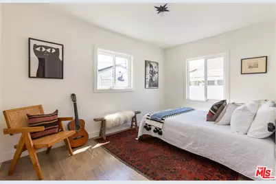 2410 Exposition Pl, Los Angeles, CA 90018 - Photo 5