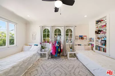 9051 Dicks St, West Hollywood, CA 90069 - Photo 39