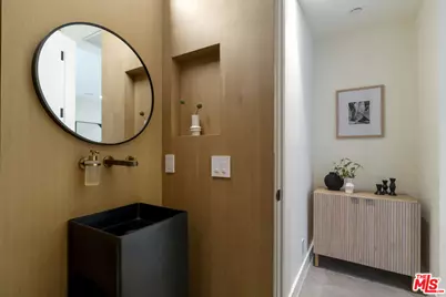 923 N Hilldale Ave, West Hollywood, CA 90069 - Photo 15