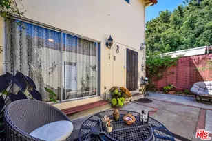 1766 Midvale Ave, Los Angeles, CA 90024 - Photo 25