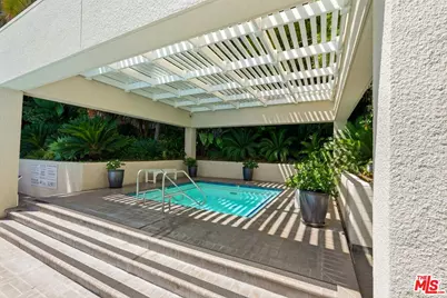 1131 Alta Loma Rd #326, West Hollywood, CA 90069 - Photo 13