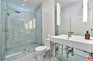 749 S Citrus Ave, Los Angeles, CA 90036 - Photo 25