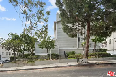 4658 Don Lorenzo Dr #G, Los Angeles, CA 90008 - Photo 5