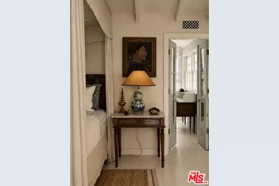 1162 N Wetherly Dr, Los Angeles, CA 90069 - Photo 21