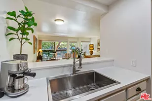 950 N Kings Rd, West Hollywood, CA 90069 - Photo 9