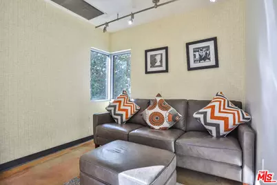 645 W 9th St #201, Los Angeles, CA 90015 - Photo 41