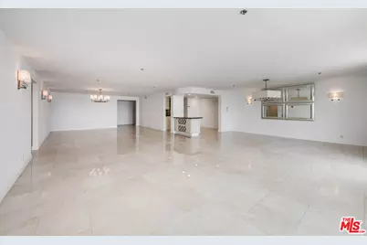 10660 Wilshire Blvd #701, Los Angeles, CA 90024 - Photo 9