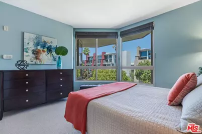 13044 Pacific Promenade #414, Playa Vista, CA 90094 - Photo 17