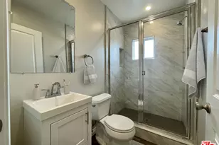 2012 S Holt Ave, Los Angeles, CA 90034 - Photo 3