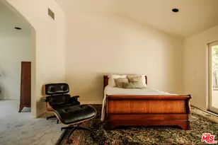 10055 Reevesbury Dr, Beverly Hills, CA 90210 - Photo 29