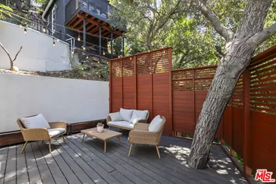 8316 Maple Dr, Los Angeles, CA 90046 - Photo 45