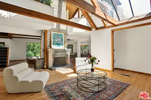 2030 Benedict Canyon Drive, Los Angeles, CA 90210 - Photo 19