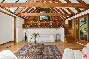 2030 Benedict Canyon Drive, Los Angeles, CA 90210 - Photo 17