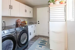 6504 Rhea Ave, Los Angeles, CA 91335 - Photo 25