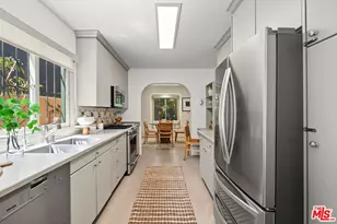 2338 21st St, Santa Monica, CA 90405 - Photo 19