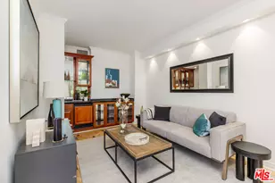 121 S Palm Dr, Beverly Hills, CA 90212 - Photo 9