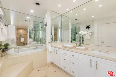 121 S Palm Dr #403, Beverly Hills, CA 90212 - Photo 29