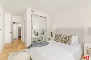 121 S Palm Dr, Beverly Hills, CA 90212 - Photo 35