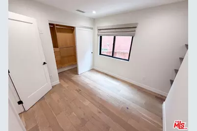 8723 Lookout Mountain Ave, Los Angeles, CA 90046 - Photo 15