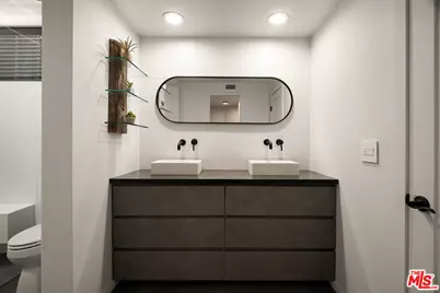 1412 N Crescent Heights Blvd #203, West Hollywood, CA 90046 - Photo 15