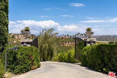 4476 Fallsbrae Rd, Fallbrook, CA 92028 - Photo 3