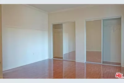 1025 Dewey Ave #202, Los Angeles, CA 90006 - Photo 13
