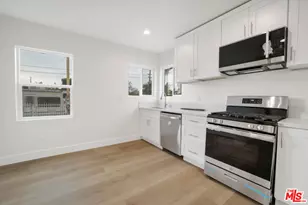 529 W 90th St, Los Angeles, CA 90044 - Photo 9