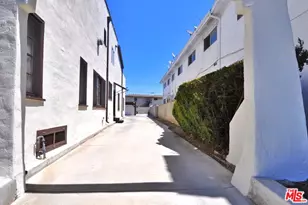 3919 W 27th St, Los Angeles, CA 90018 - Photo 5