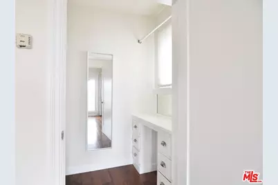3919 W 27th St, Los Angeles, CA 90018 - Photo 31