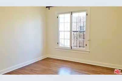 3919 W 27th St, Los Angeles, CA 90018 - Photo 43
