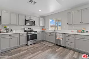 45064 E 18th St, Lancaster, CA 93535 - Photo 7