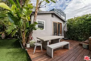 416 Brooks Ave, Venice, CA 90291 - Photo 15