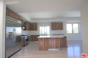 819 S Holt Ave, Los Angeles, CA 90035 - Photo 11
