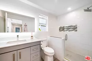 15237 Otsego St, Los Angeles, CA 91403 - Photo 55