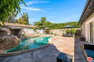 15237 Otsego St, Los Angeles, CA 91403 - Photo 25