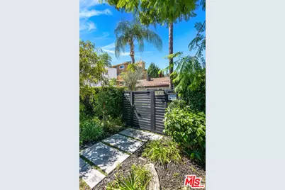 15237 Otsego St, Los Angeles, CA 91403 - Photo 3