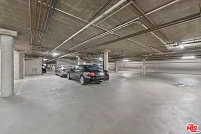 5224 Zelzah Ave #209, Los Angeles, CA 91316 - Photo 31