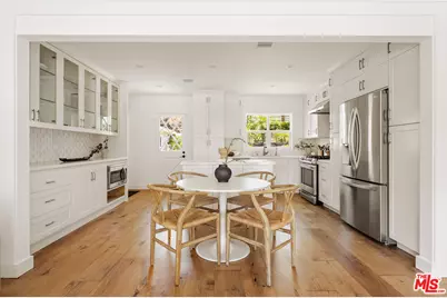5887 W 77th Pl, Los Angeles, CA 90045 - Photo 7