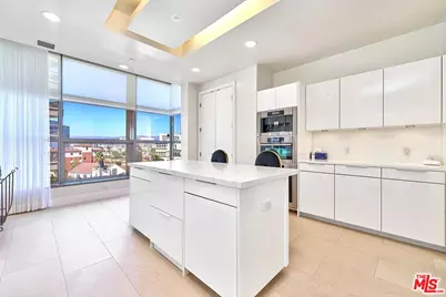 10776 Wilshire Blvd #603, Los Angeles, CA 90024 - Photo 27