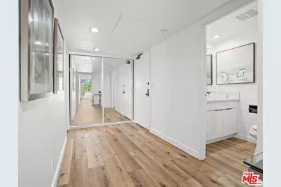 800 W 1st St #905, Los Angeles, CA 90012 - Photo 25
