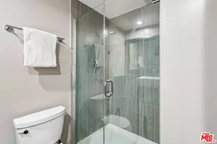 800 W 1st St, Los Angeles, CA 90012 - Photo 37