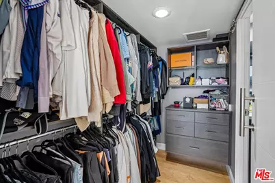 800 W 1st St #2805, Los Angeles, CA 90012 - Photo 29