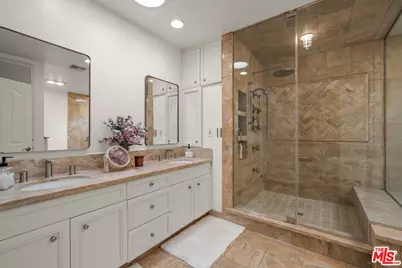 9023 Alto Cedro Dr, Beverly Hills, CA 90210 - Photo 39