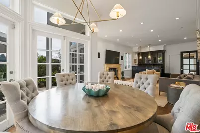 9023 Alto Cedro Dr, Beverly Hills, CA 90210 - Photo 31